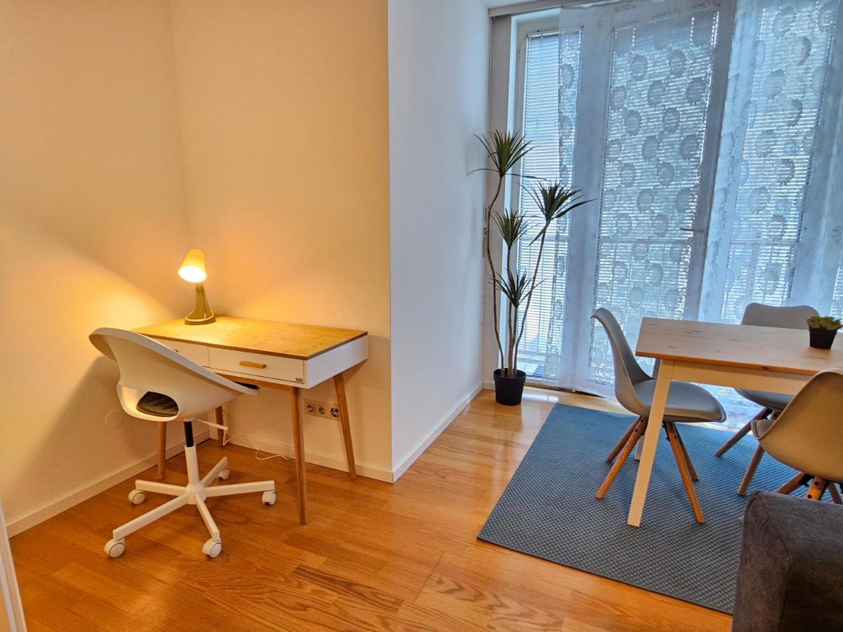 דירות וינה City Oasis With Brand-New Kitchen 1Br מראה חיצוני תמונה