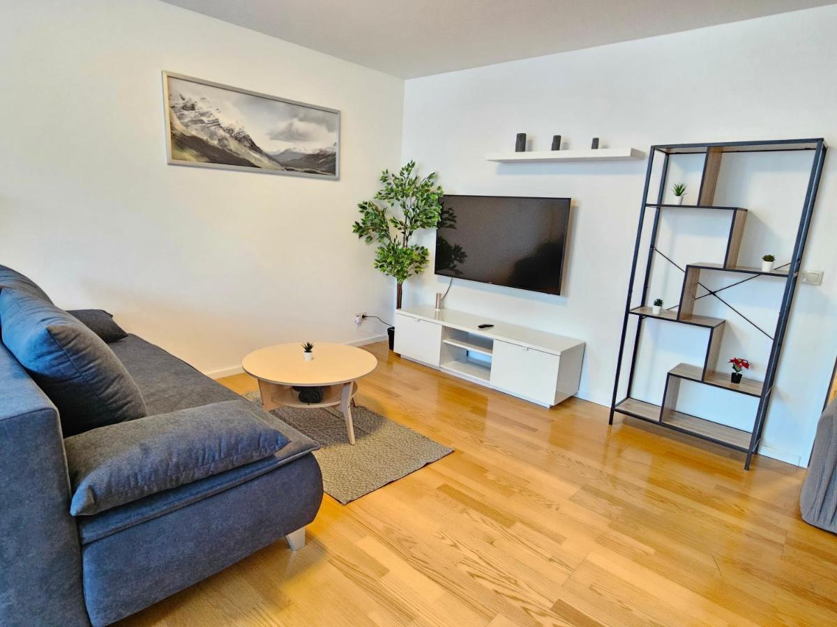 דירות וינה City Oasis With Brand-New Kitchen 1Br מראה חיצוני תמונה