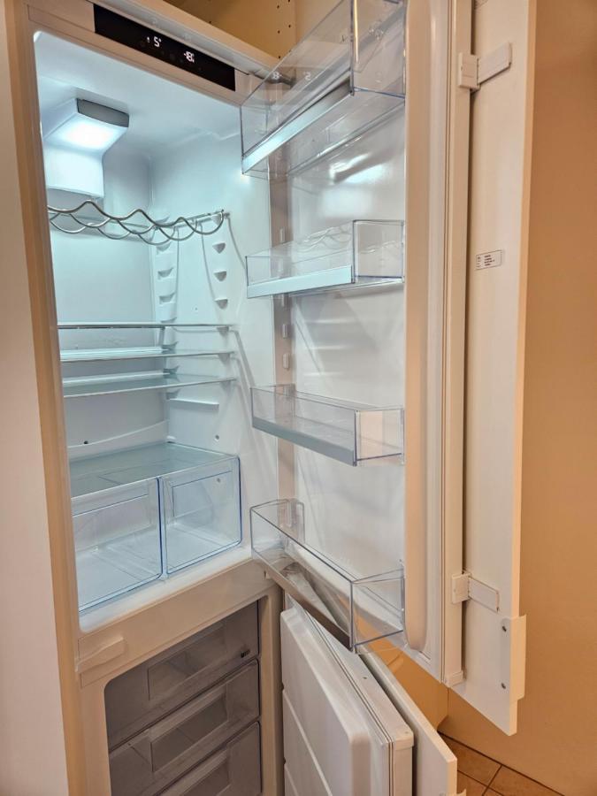דירות וינה City Oasis With Brand-New Kitchen 1Br מראה חיצוני תמונה